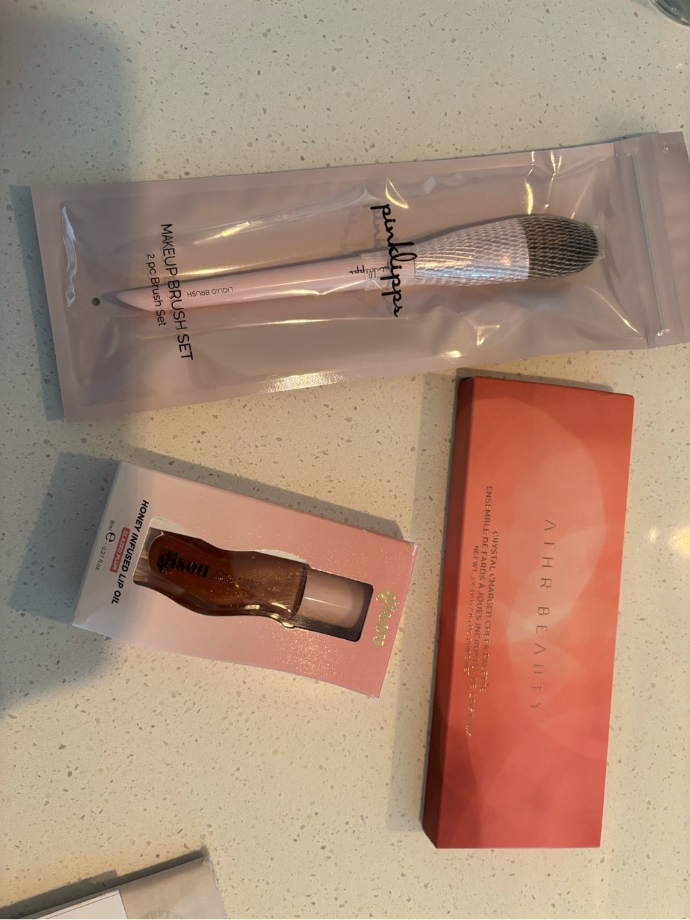 Bundle IPSY box Gisou Lip Oil Athr cheek palette